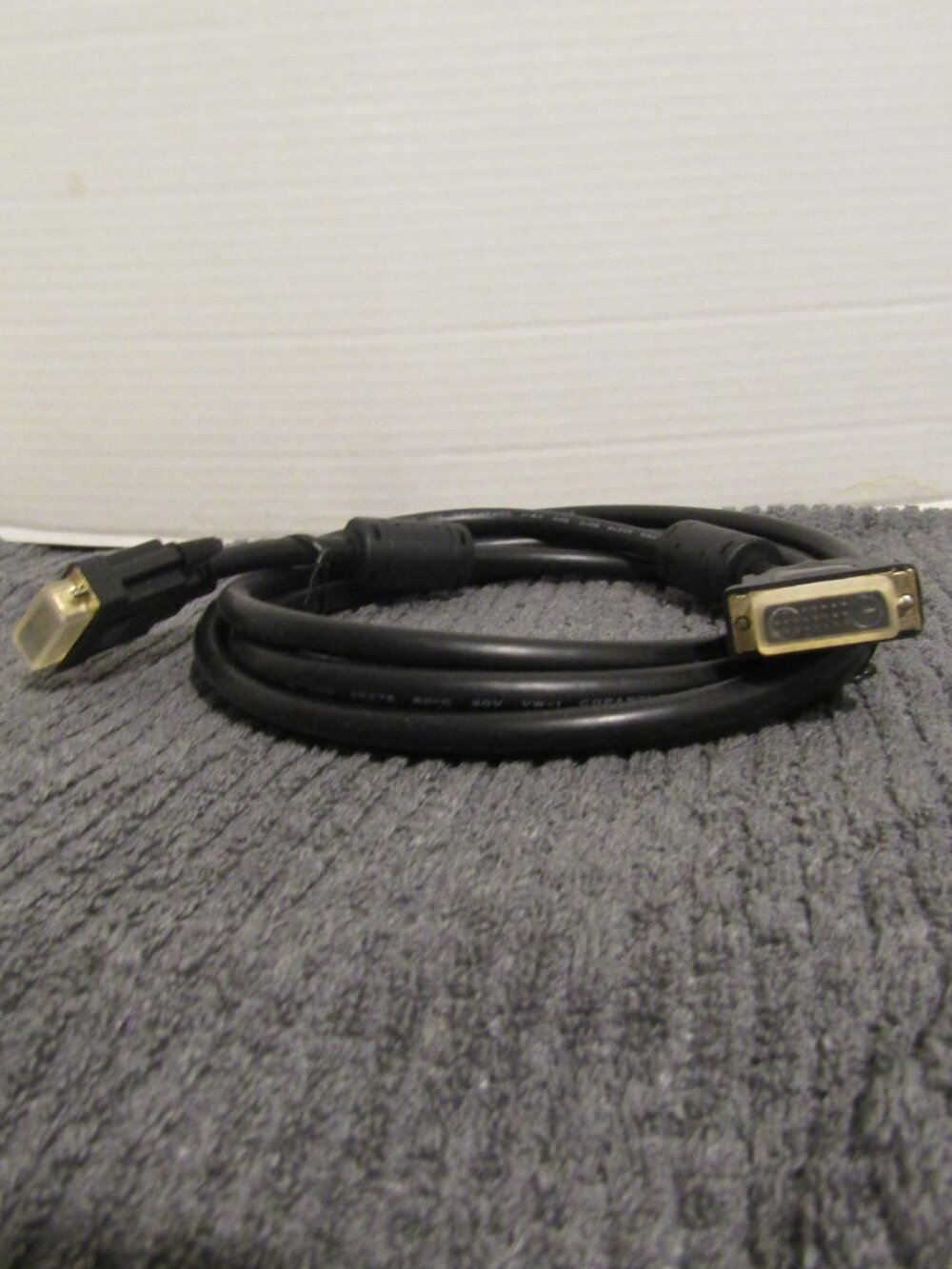 DVI to DVI Monitor Gold Adapter Cable - 9.8 Feet (3 Meters)  Amazon Basics